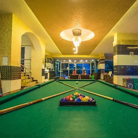 Ξενοδοχείο με διαμερίσματα Cleopatra Tac & Apart 3*