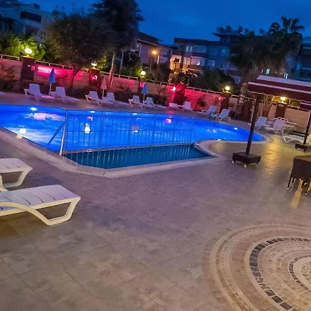 Cleopatra Tac & Apart 3*