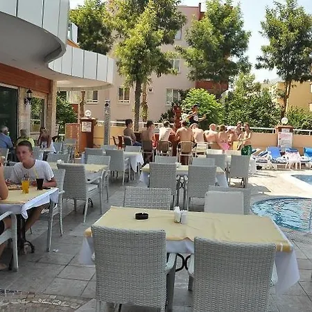 Cleopatra Tac & Apart Aparthotel 3*