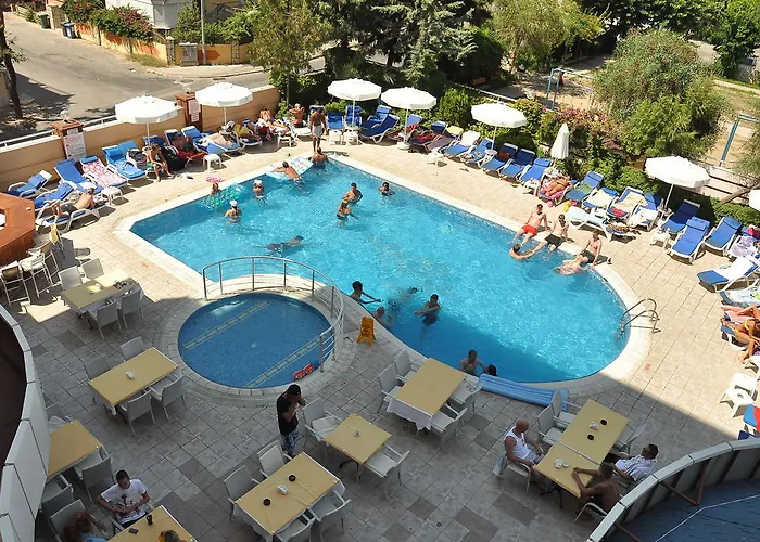 Cleopatra Tac & Apart Aparthotel