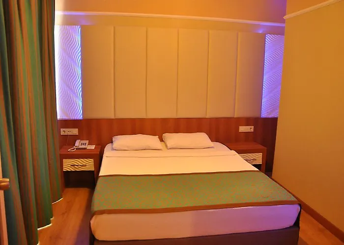 Cleopatra Tac & Apart