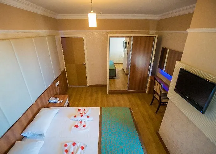 Lejlighedshotel Cleopatra Tac & Apart 3*