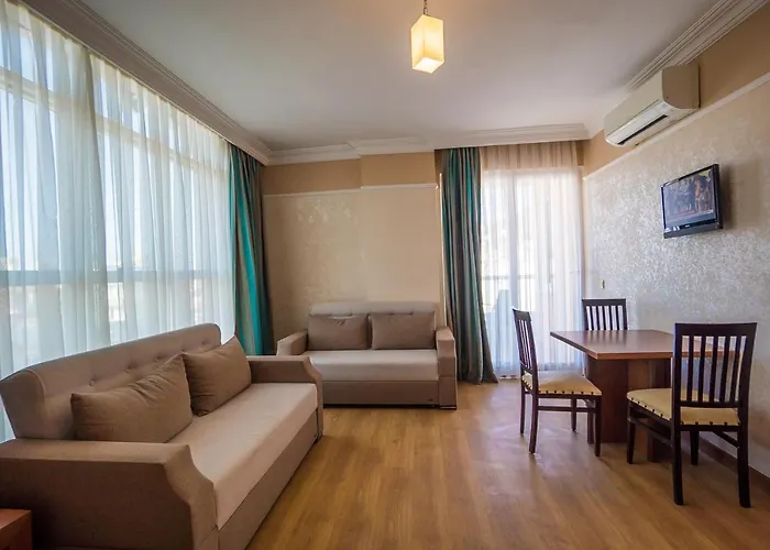 Cleopatra Tac & Apart